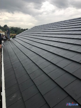 New roof being installed in Birchgrove