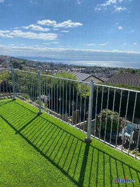 Flat Roof balcony with astroturf